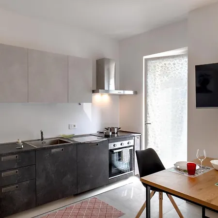 Casa Quadrifoglio - Spalavera Apartamento Intra